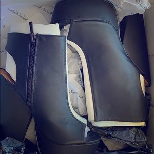 Michael Antonio Heels (Black and White)